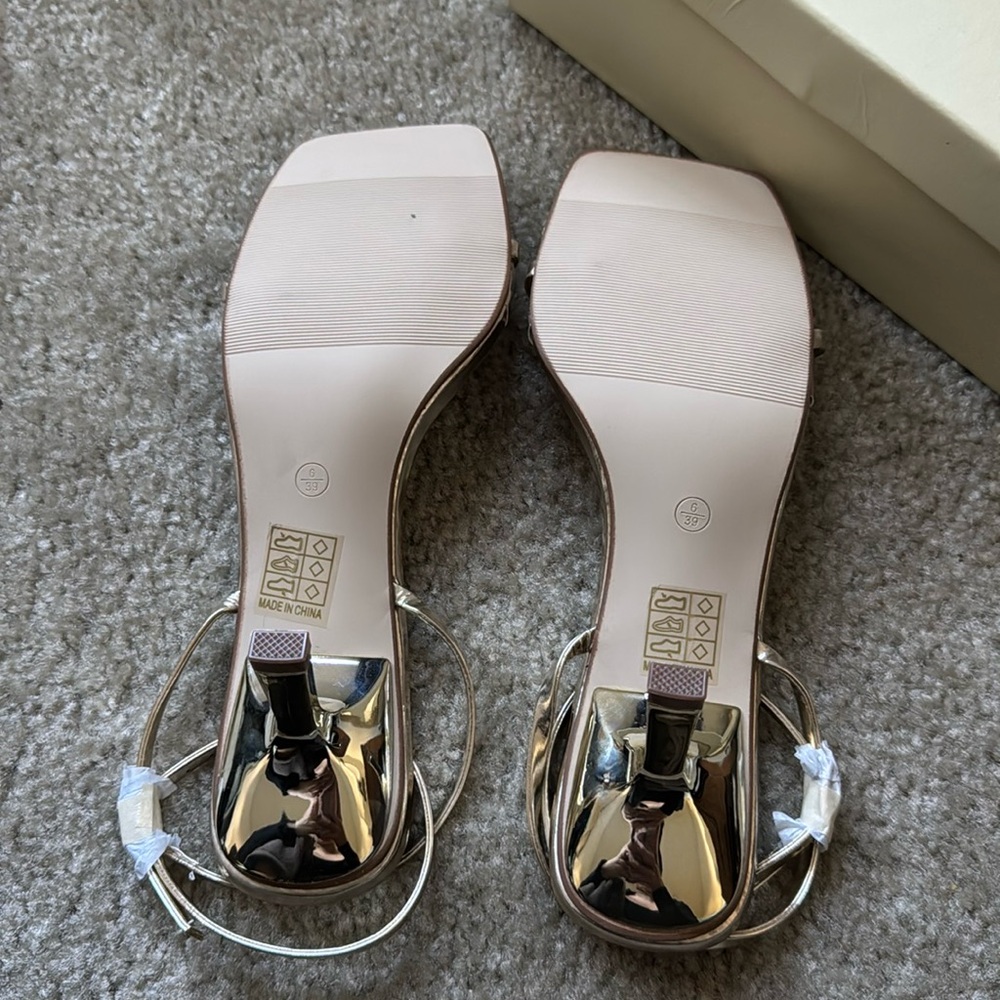 Public Desire gold heels - Picture 4 of 5